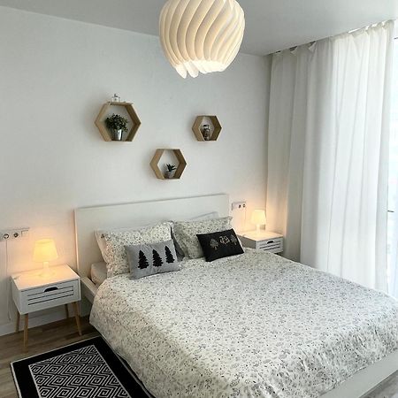 Scandinavian Apartment На Марсельской Kryschaniwka Exterior foto